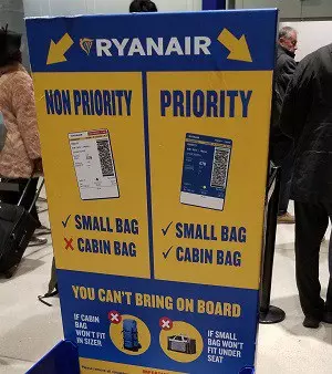 Ryanair Priority vs. Non Priority boarding and bag policies